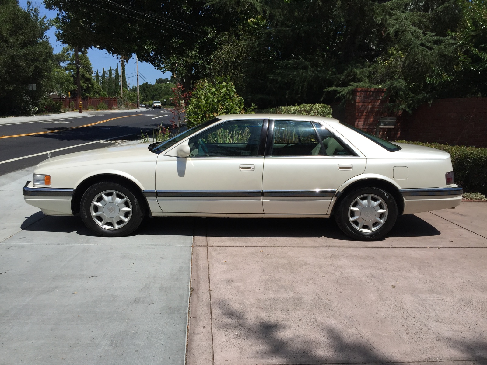 1996 Cadillac Seville - Overview