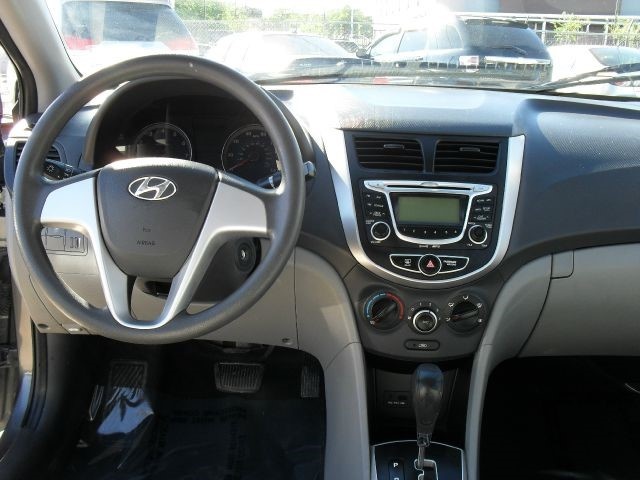 2012 Hyundai Accent - Pictures - CarGurus