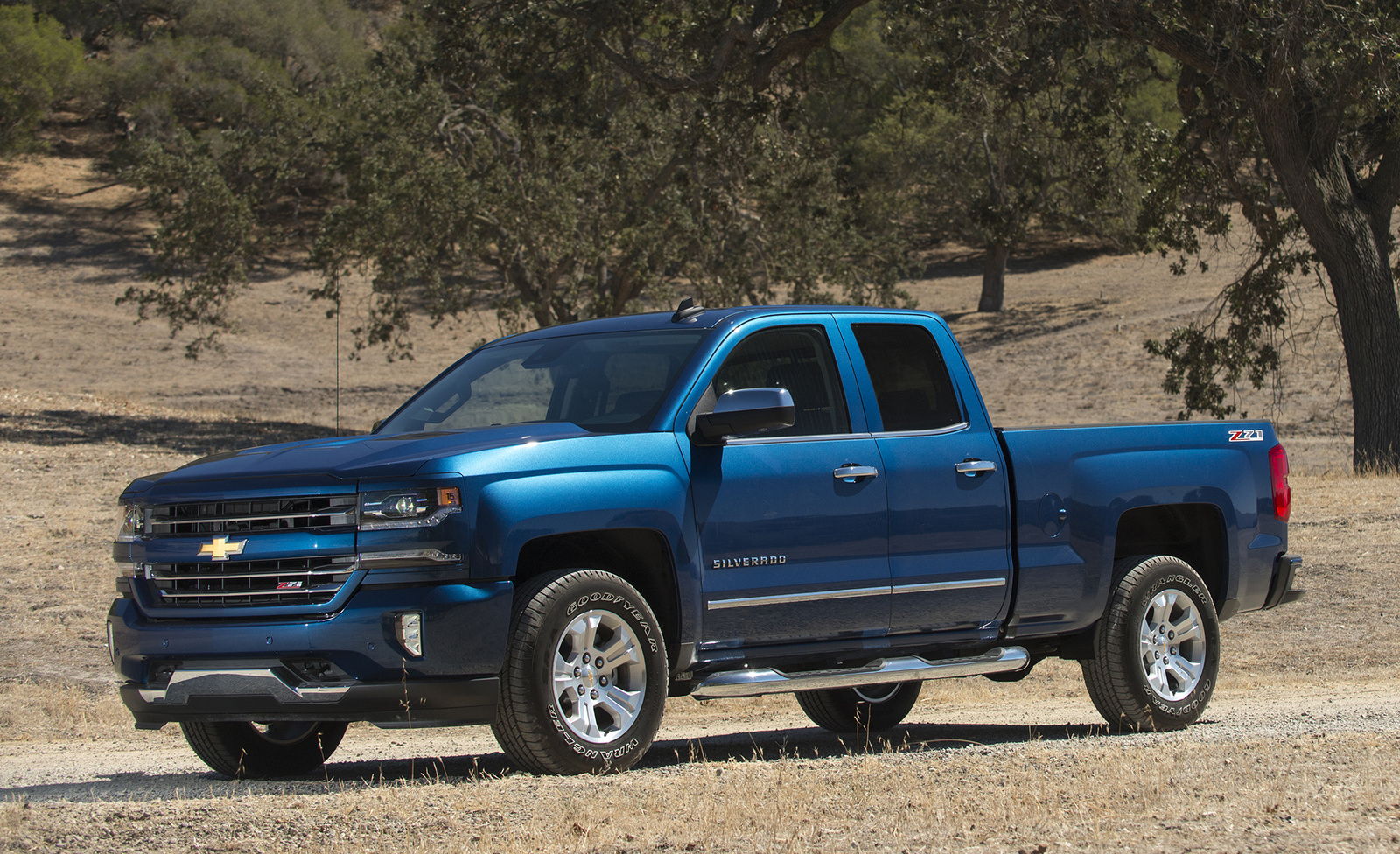 2016_chevrolet_silverado_1500-pic-5034269019386021054-1600x1200.jpeg