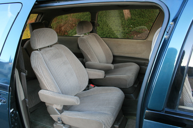 toyota previa салон