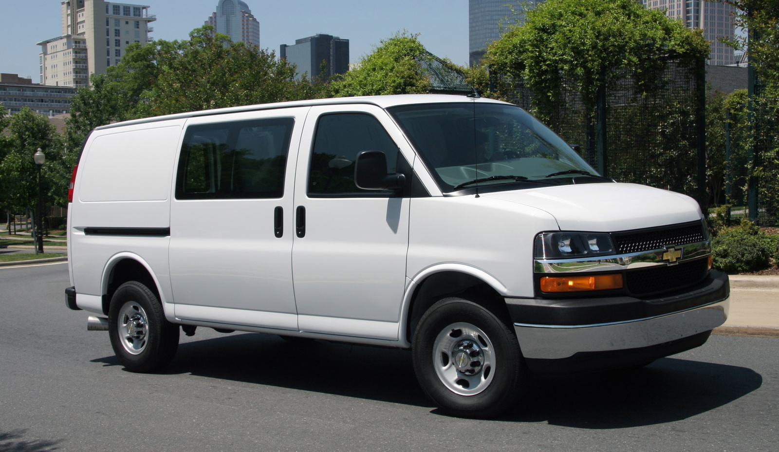 2016 chevrolet express 3500 extended cargo van