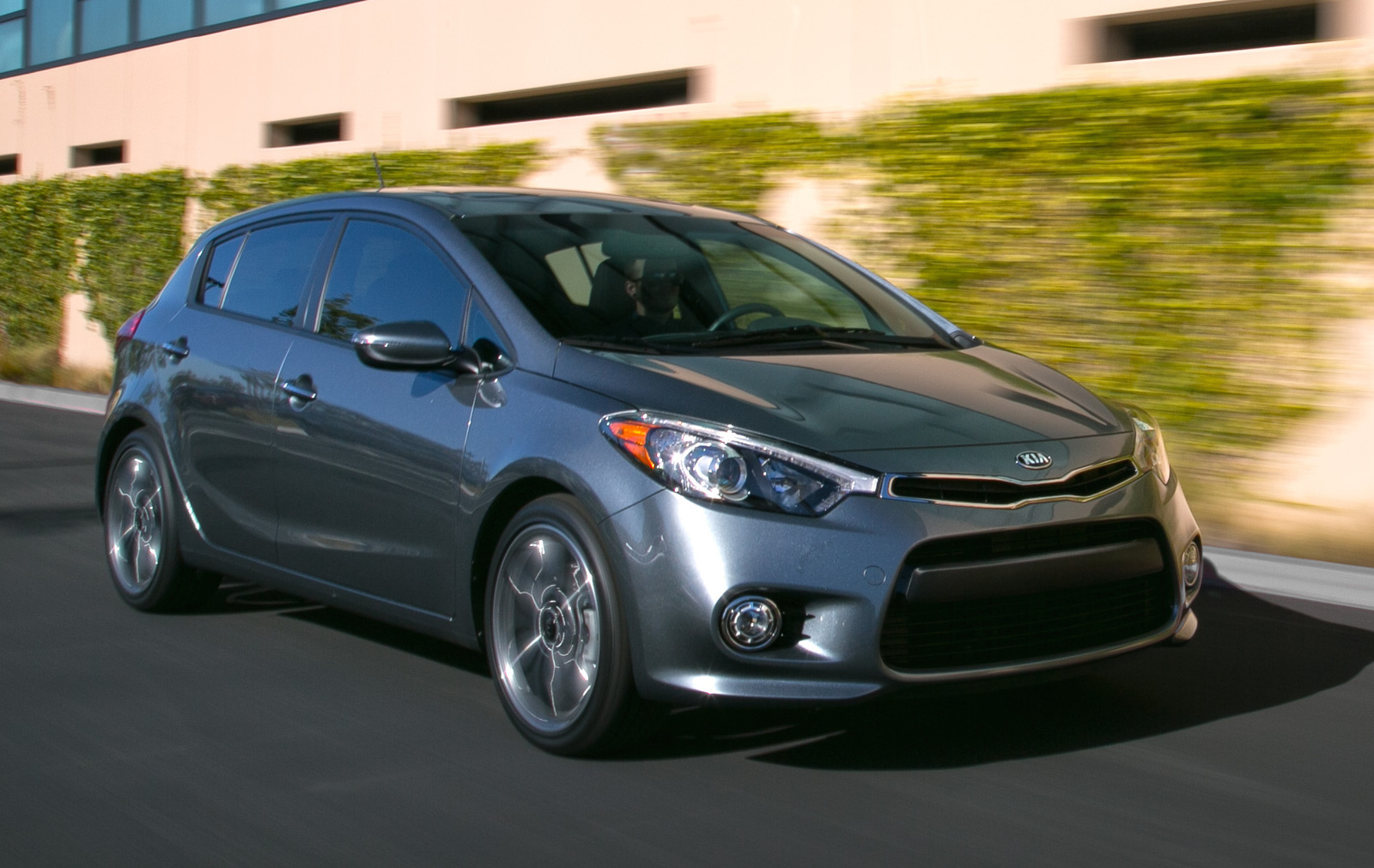 2016 Kia Forte5 Test Drive Review - CarGurus