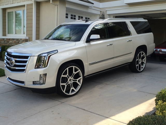 2015 Cadillac Escalade Esv Overview Cargurus