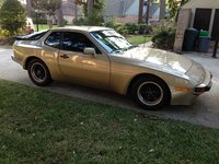 944 944