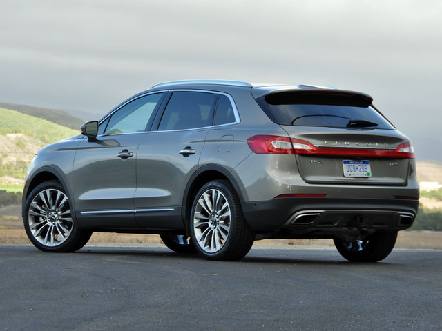 2016_lincoln_mkx_reserve_awd pic 8752367037308154056 640x480