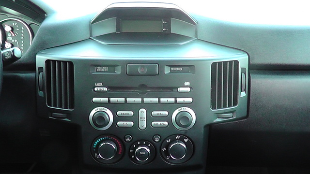 2011 Mitsubishi Endeavor - Pictures - CarGurus