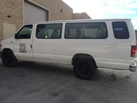 2002 Ford E-350 Overview 2002 Ford E-350 Overview