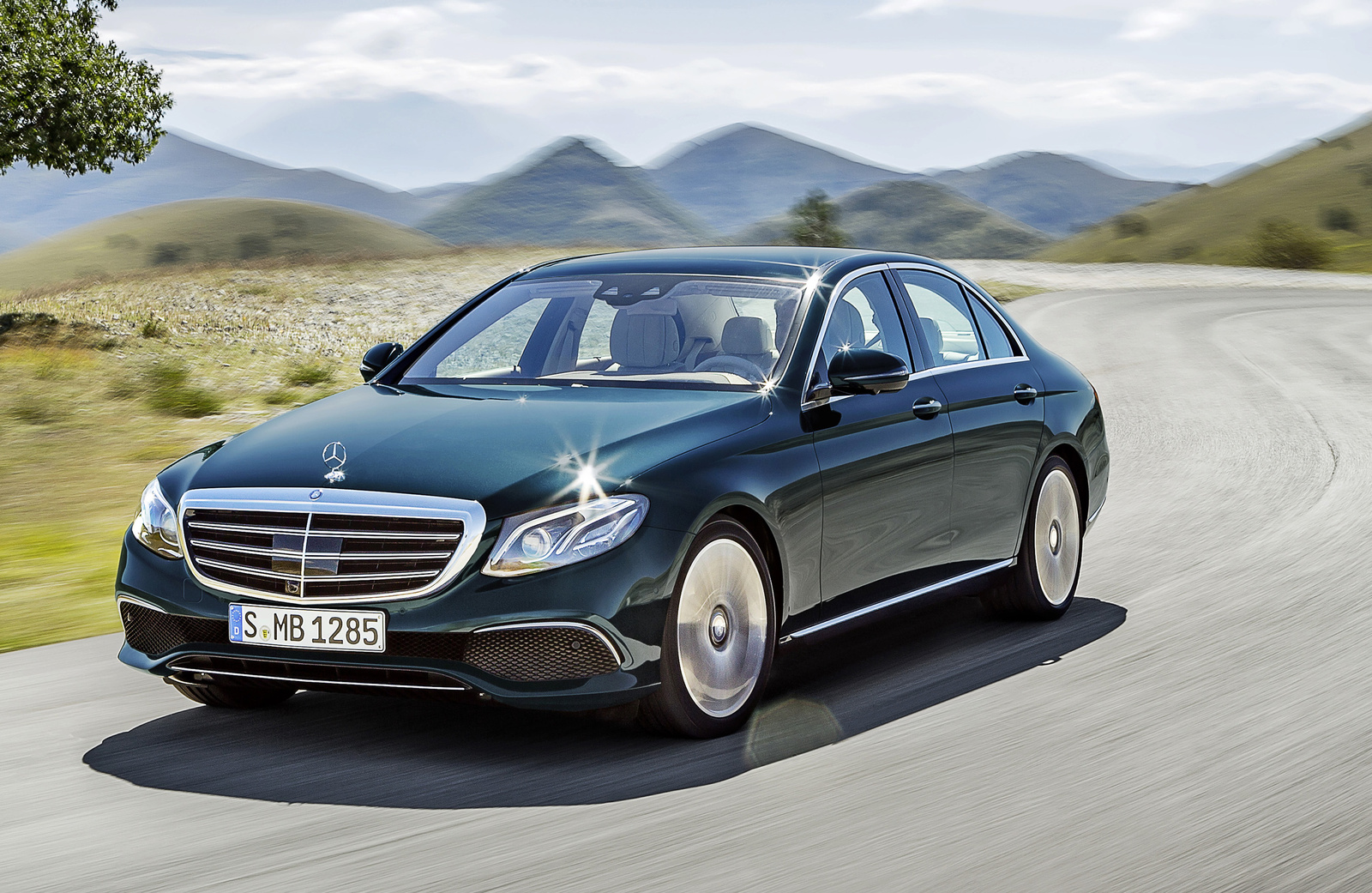 17 Mercedes Benz E Class Test Drive Review Cargurus