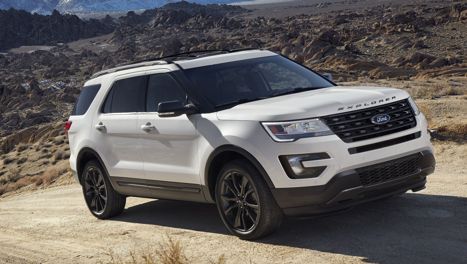 17 Ford Explorer Test Drive Review Cargurus