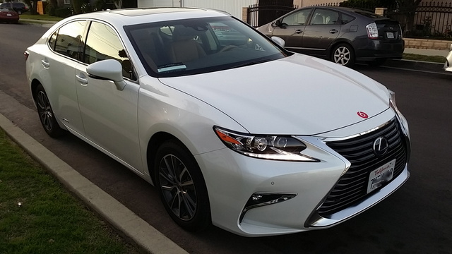 16 Lexus Es 300h Test Drive Review Cargurus