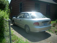 1999 Hyundai Accent Overview 1999 Hyundai Accent Overview