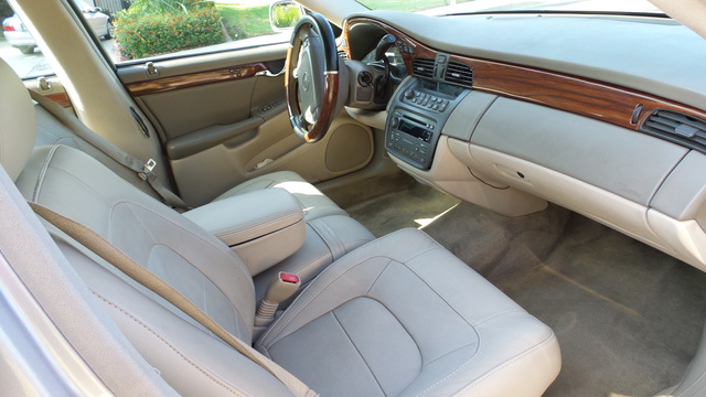 2004 Cadillac DeVille - Interior Pictures - CarGurus