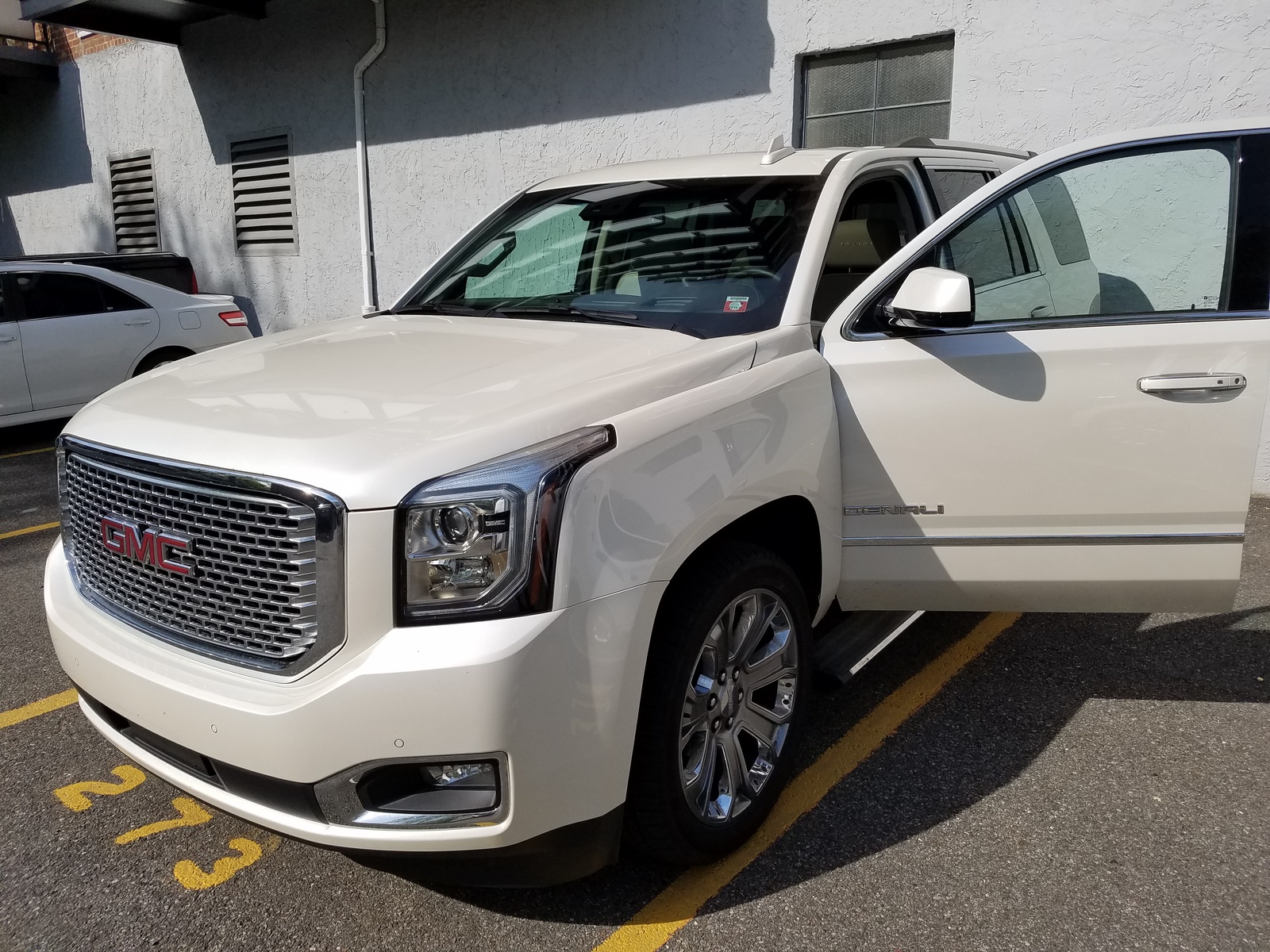 2015 / 2016 GMC Yukon Denali for Sale in your area CarGurus Canada