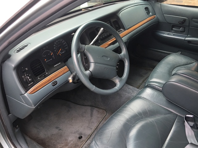 1996 Ford Crown Victoria Pictures Cargurus