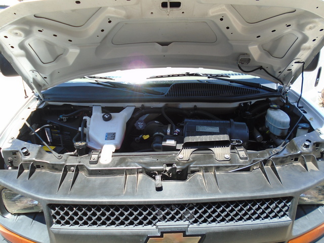 chevy express van engine