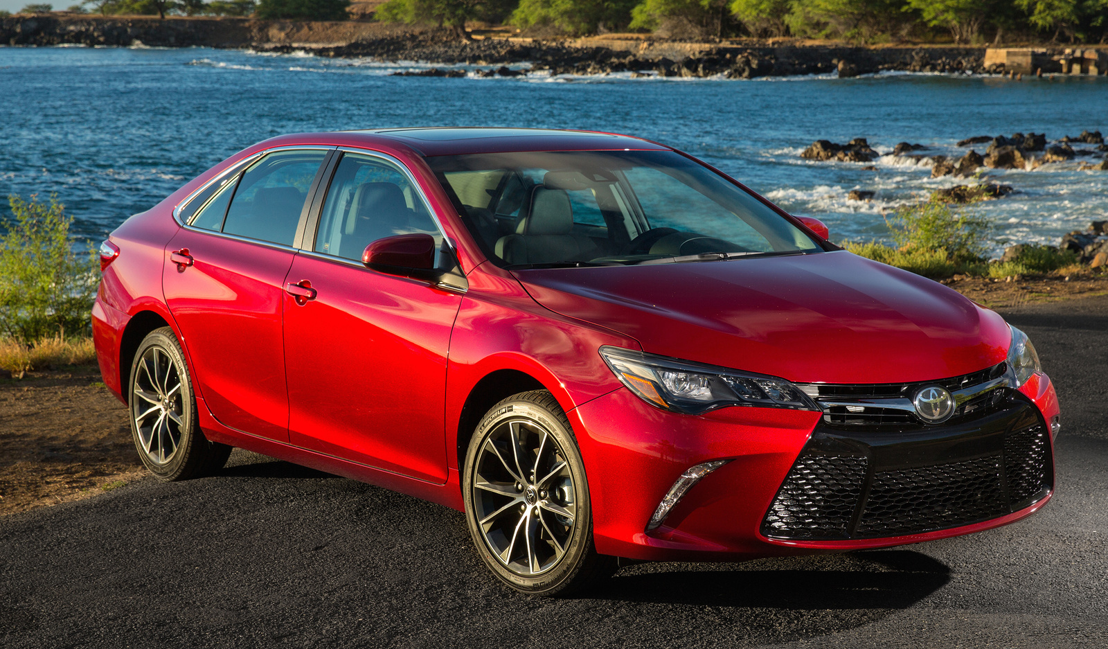 2016 / 2017 Toyota Camry for Sale in your area - CarGurus