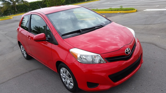 2012 Toyota Yaris - Pictures - CarGurus