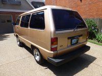 1985 Toyota Van Overview