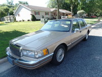 1990 Lincoln Continental Overview