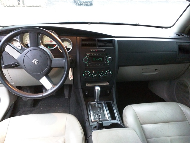 2005 Dodge Magnum Interior Pictures Cargurus