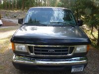 2004 Ford E-Series Wagon Overview 2004 Ford E-Series Wagon Overview