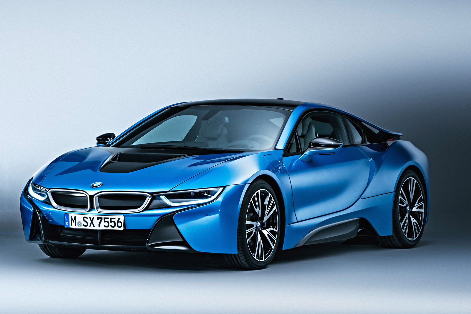 Бмв ай 8. BMW i8 2016. БМВ i8 синяя. БМВ i8 2017. BMW i8 narxi.