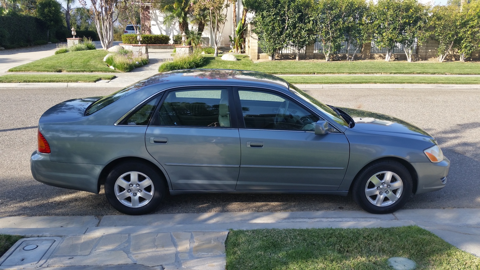 2001 Toyota Avalon Overview Cargurus