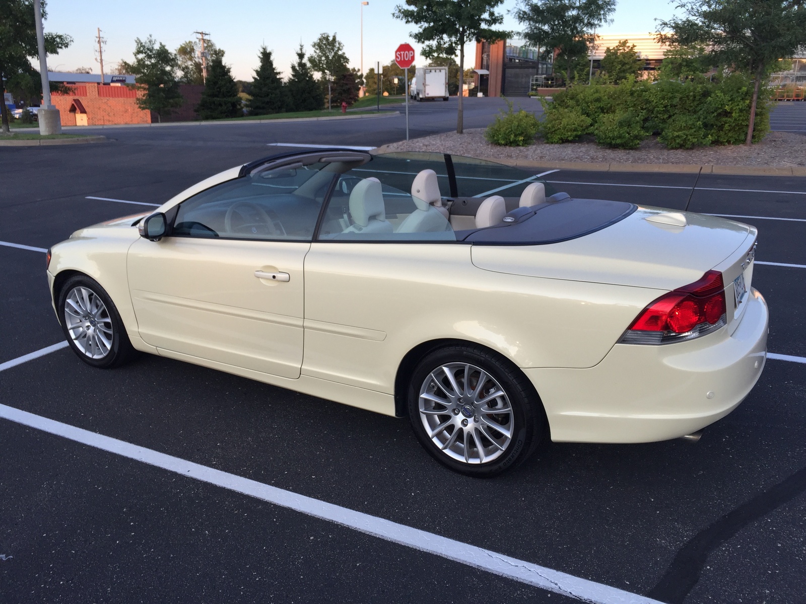 2009 Volvo C70 - Overview - CarGurus1600 x 1200