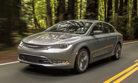 2017 Chrysler 200 Overview