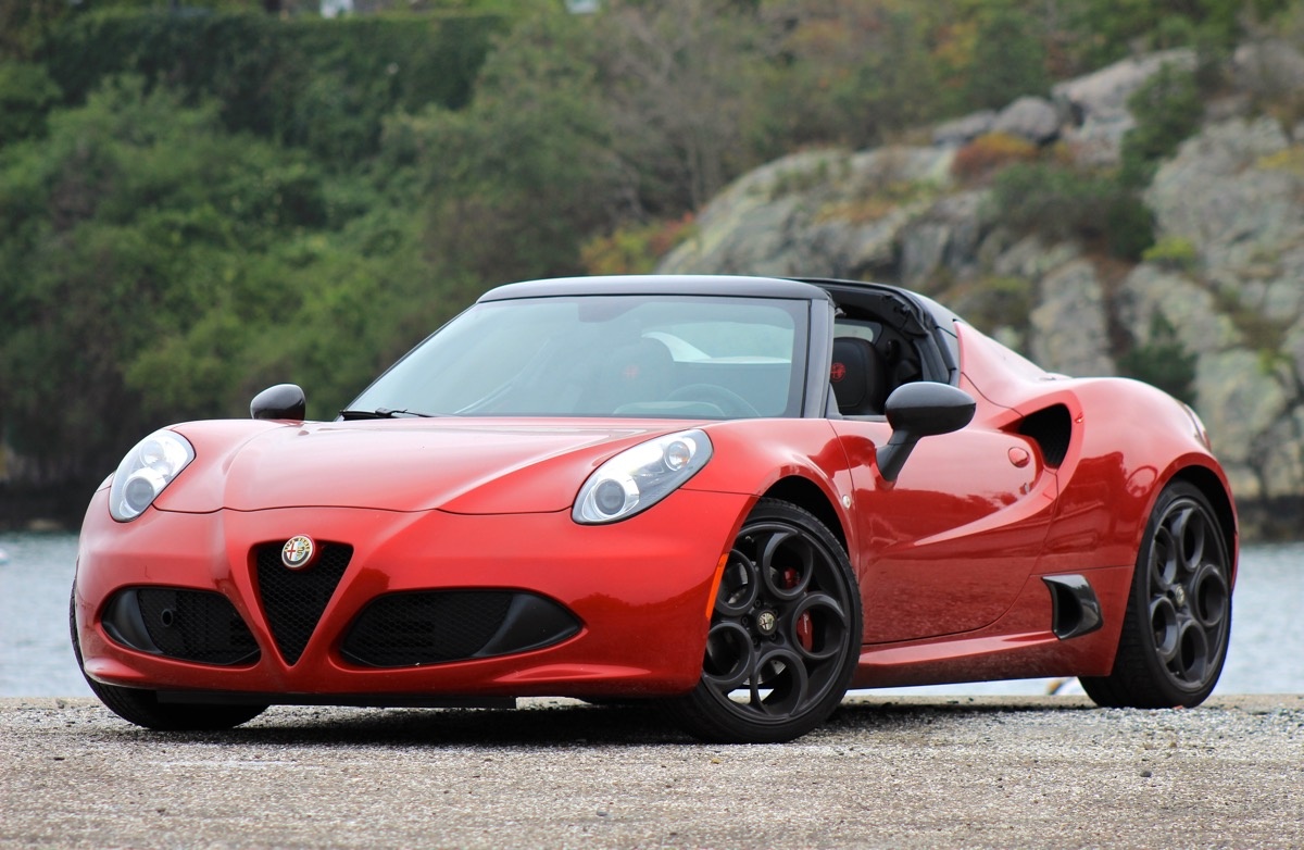 2016_alfa_romeo_4c pic 4616683241521452597 1600x1200