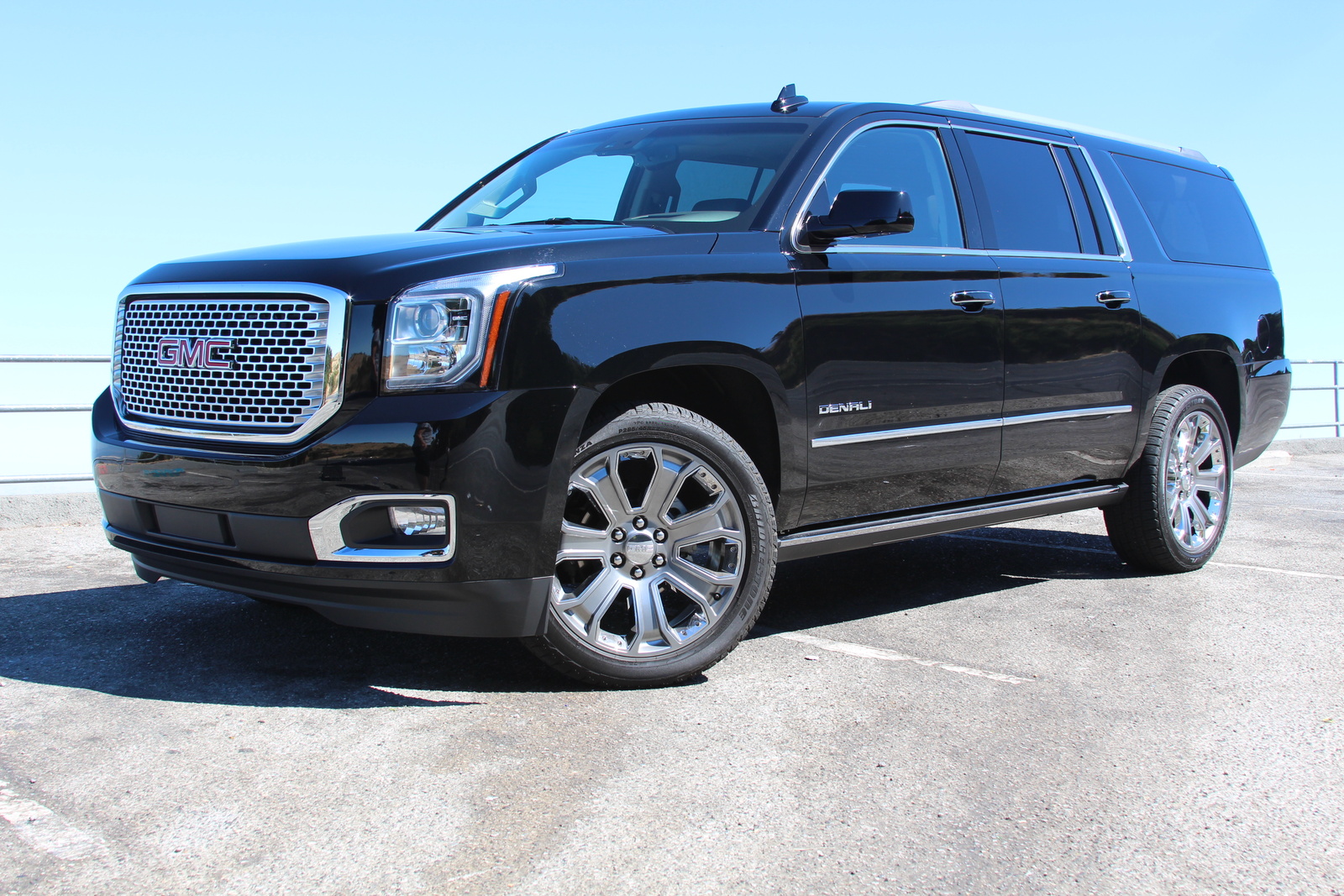 2016-GMC-Yukon-XL---Overview---CarGurus