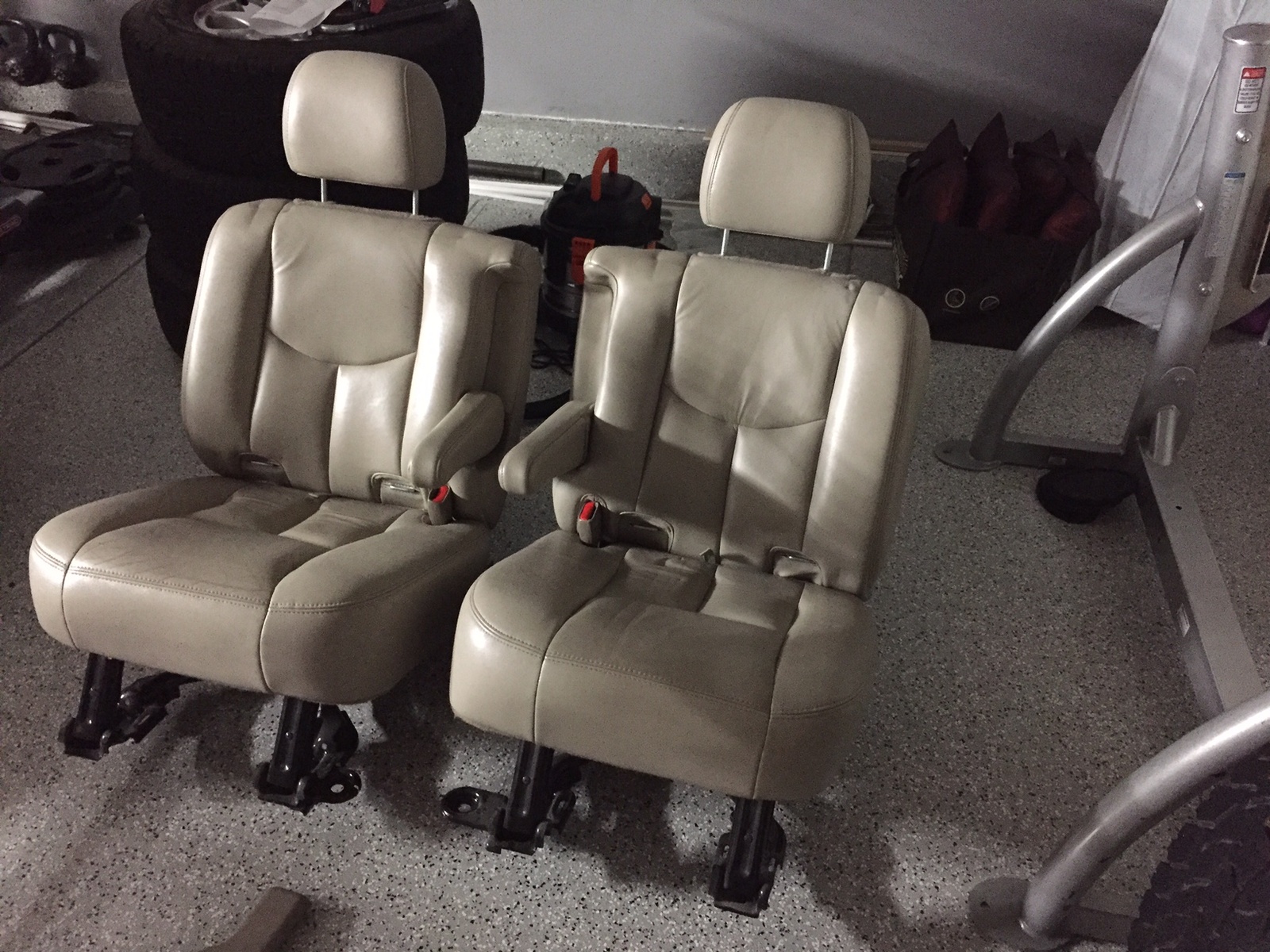 chevrolet-tahoe-questions-change-2nd-row-bench-into-captain-s-seats