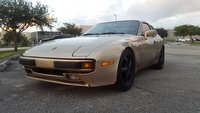 944 944