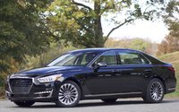 2017 Genesis G90 Overview