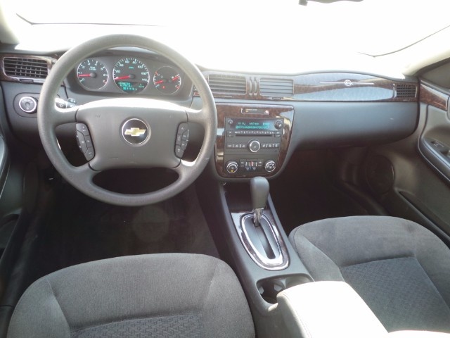 2016 Chevrolet Impala Limited - Pictures - CarGurus