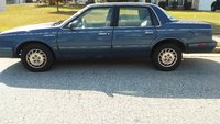 1995 Oldsmobile Ciera Overview 1995 Oldsmobile Ciera Overview