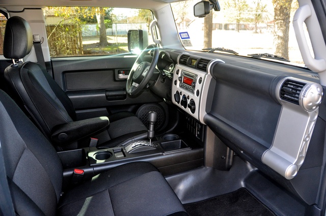 2012 Toyota Fj Cruiser Interior Pictures Cargurus