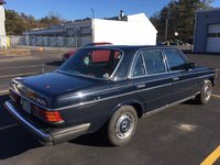1983 Mercedes-Benz 240 Picture Gallery