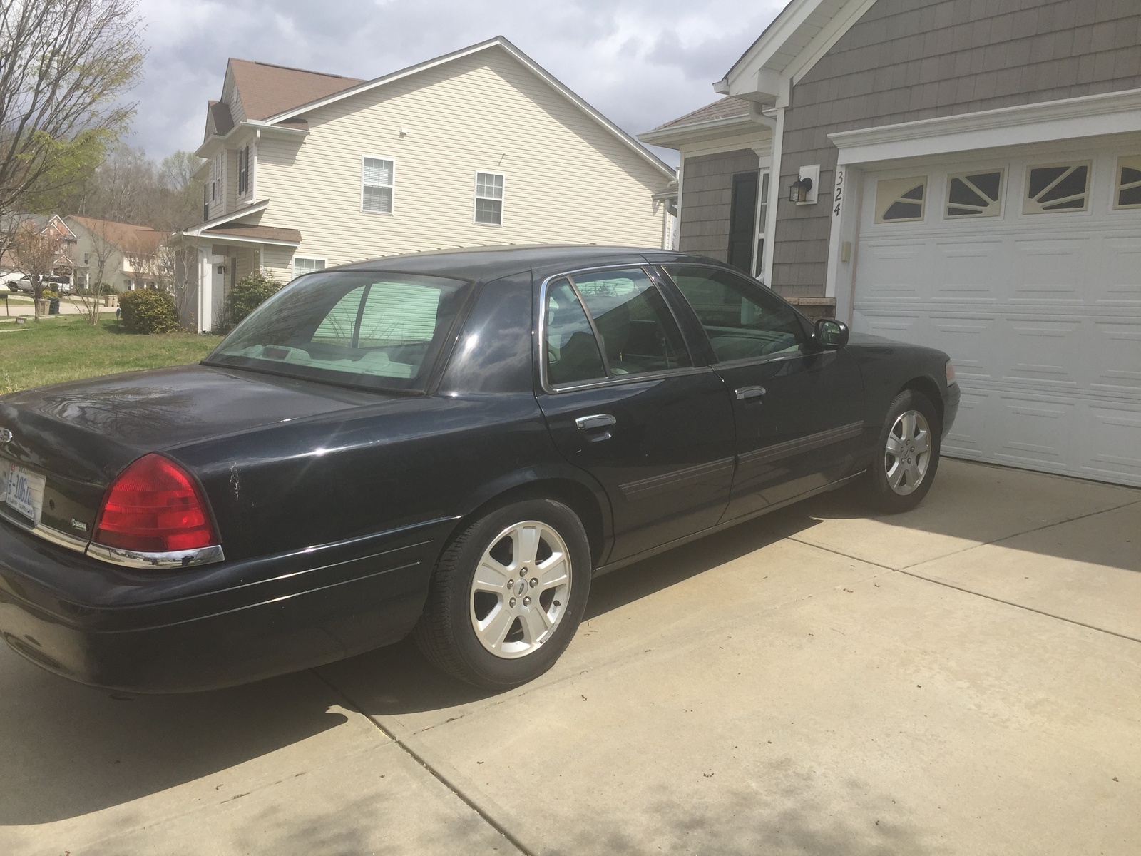 2011 Ford Crown Victoria - Overview - CarGurus