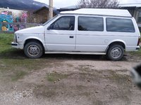 1990 Dodge Caravan Overview