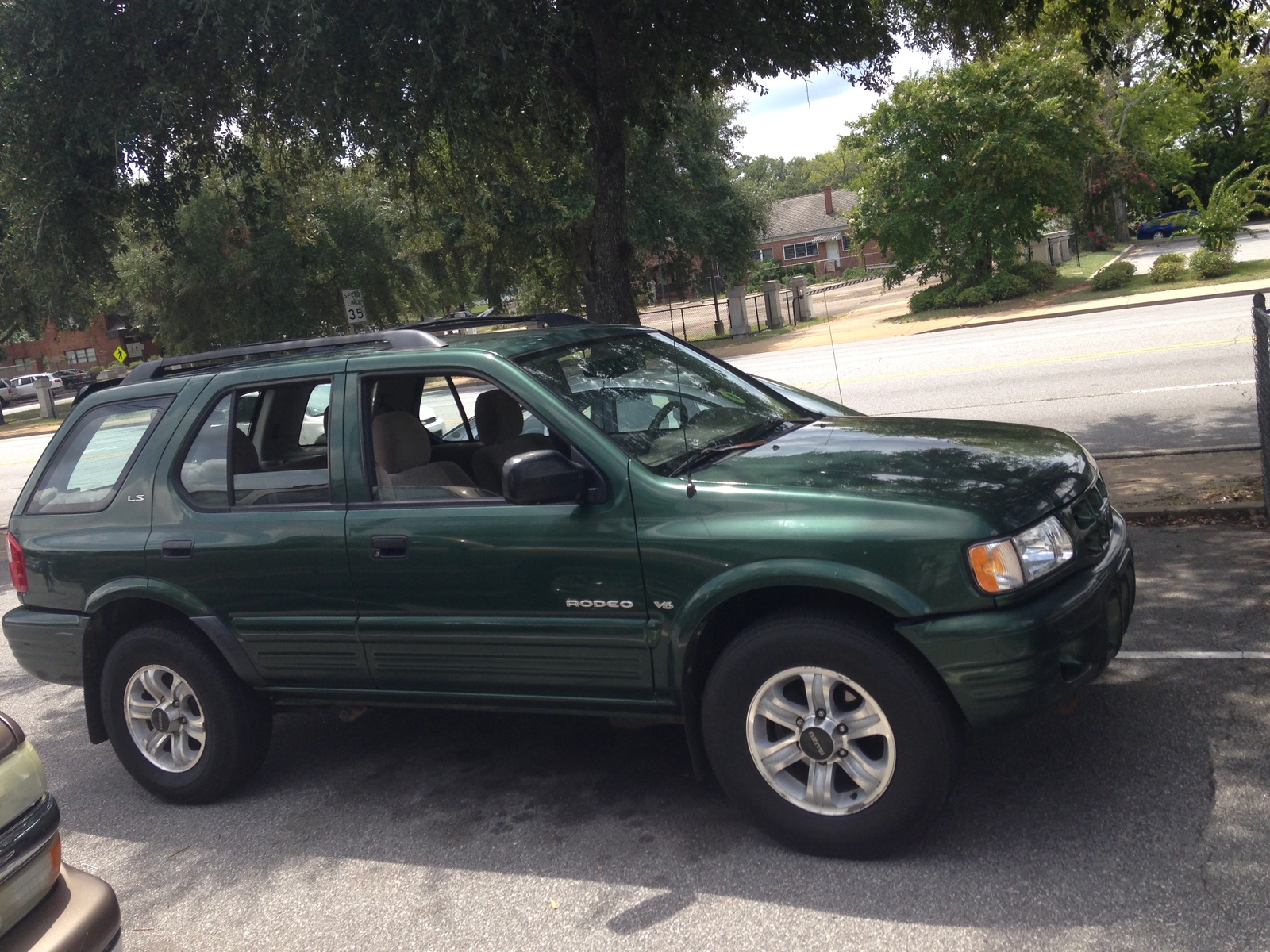 Isuzu rodeo 2000