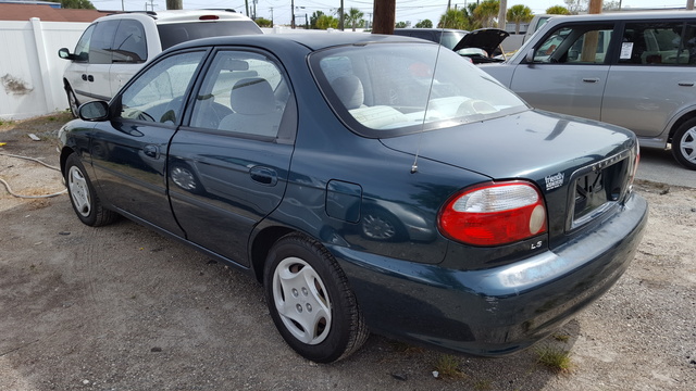 Kia sephia 2001