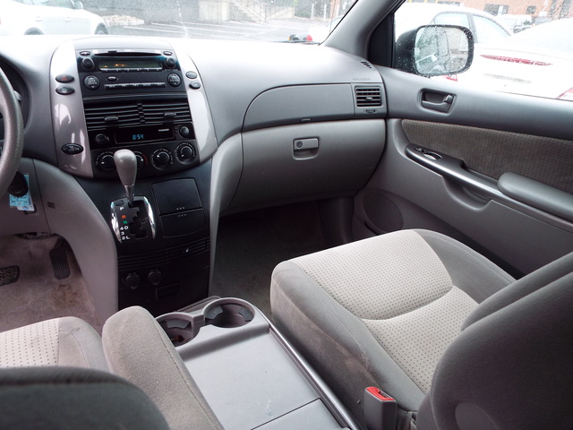 2010 Toyota Sienna - Pictures - CarGurus