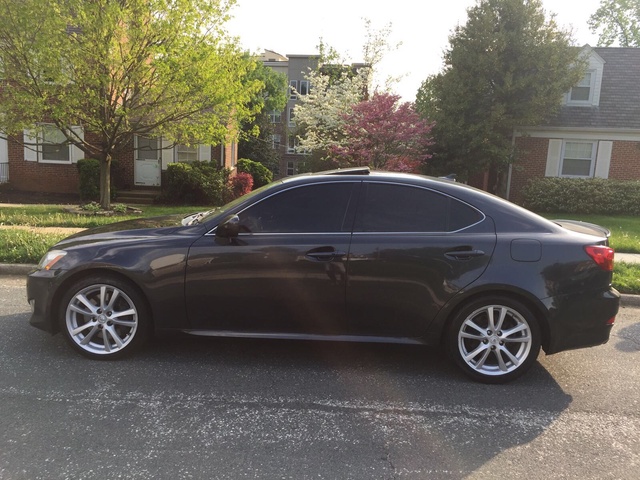 Lexus is 350 2008