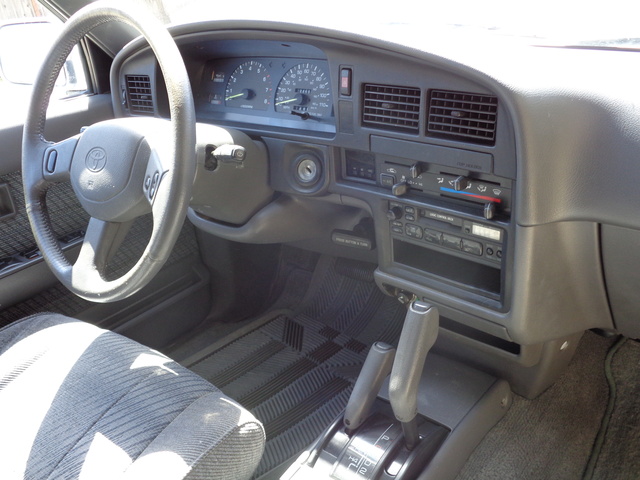 1980 Toyota Pickup 4x4 Interior