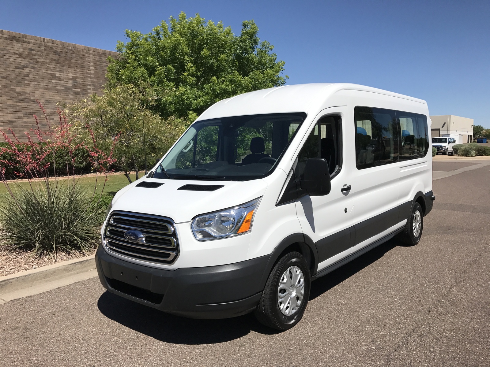 2015 ford passenger van