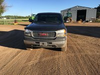 2002 GMC Sierra 2500HD Overview 2002 GMC Sierra 2500HD Overview
