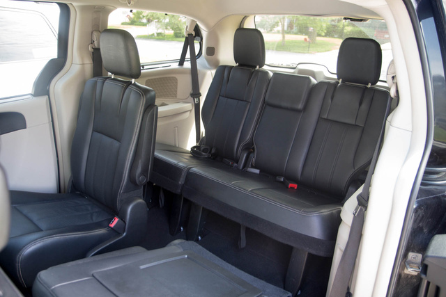 2014 Chrysler Town & Country - Pictures - CarGurus