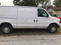 2004 Ford E-350 Overview 2004 Ford E-350 Overview