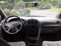 2002 chrysler voyager lx